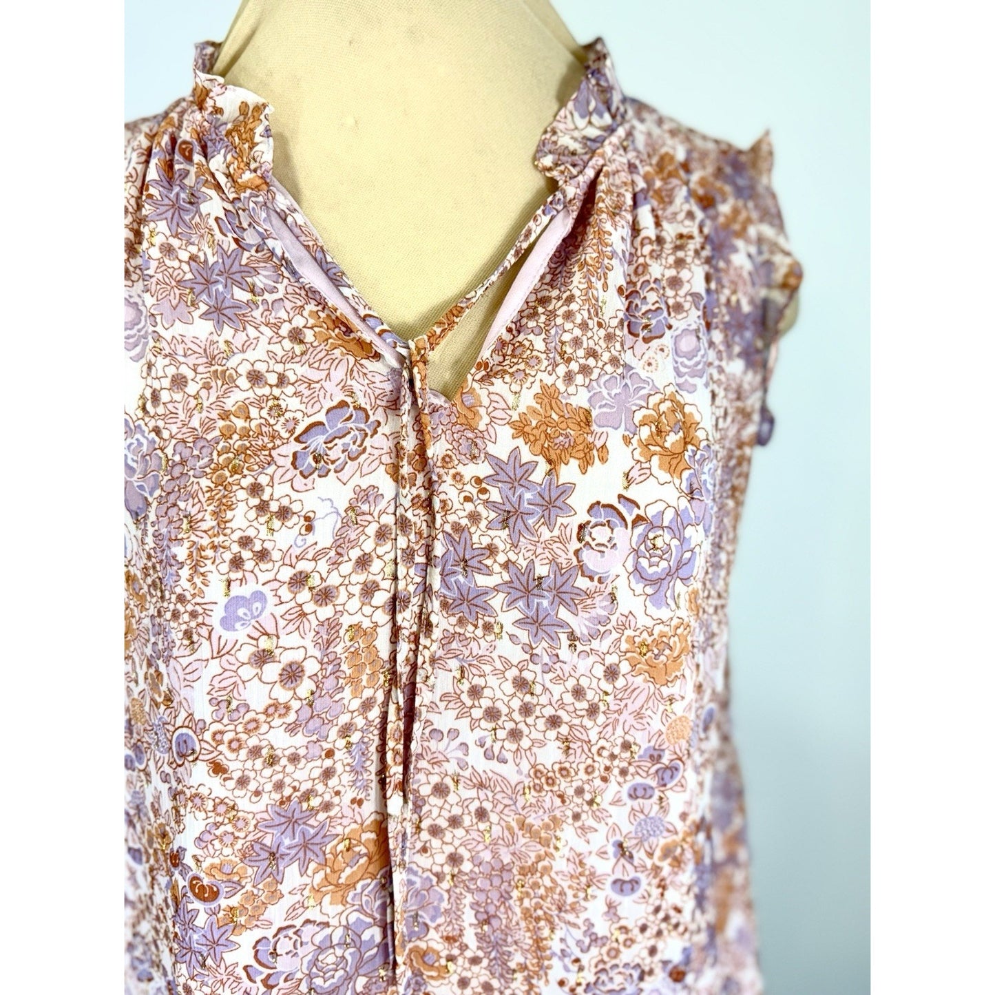 Maison d'Amelie NWT pink & gold Floral Print Blouse with Ruffled Shoulders, M