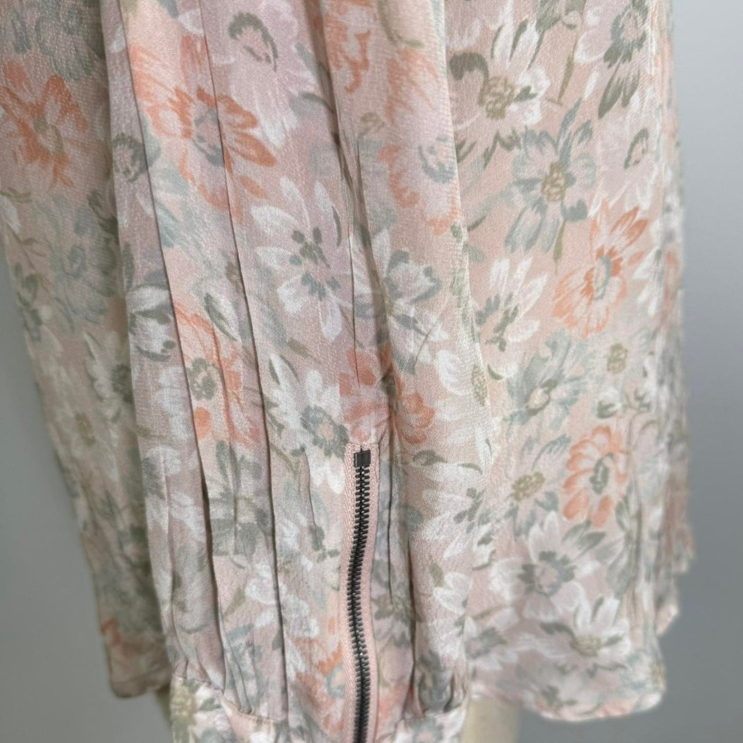 COACH Vintage  neutral pink and white floral silky shirt with ruffle and zip details