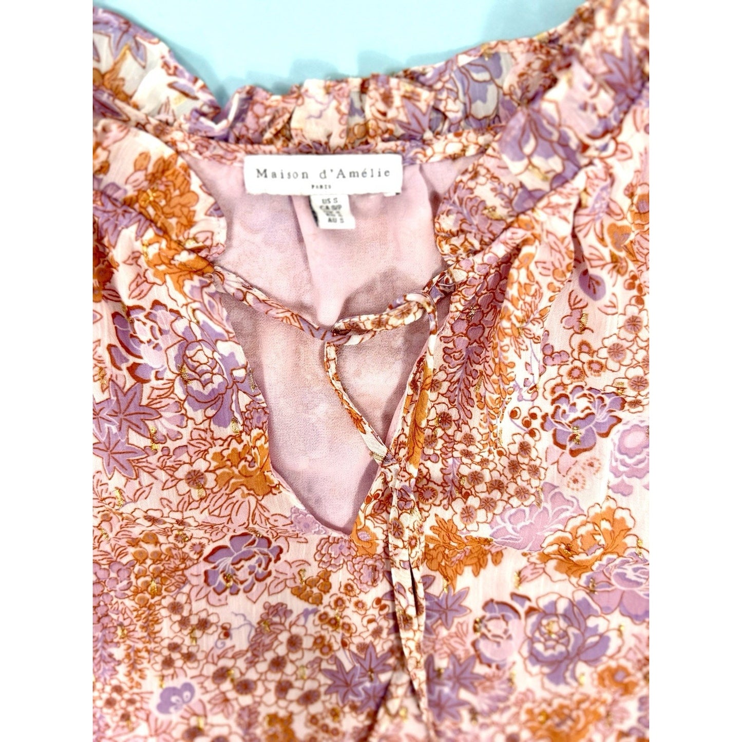 Maison d'Amelie NWT pink & gold Floral Print Blouse with Ruffled Shoulders, M