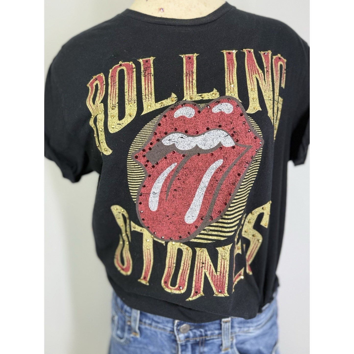 Authentic rolling stones black tee w rhinestones