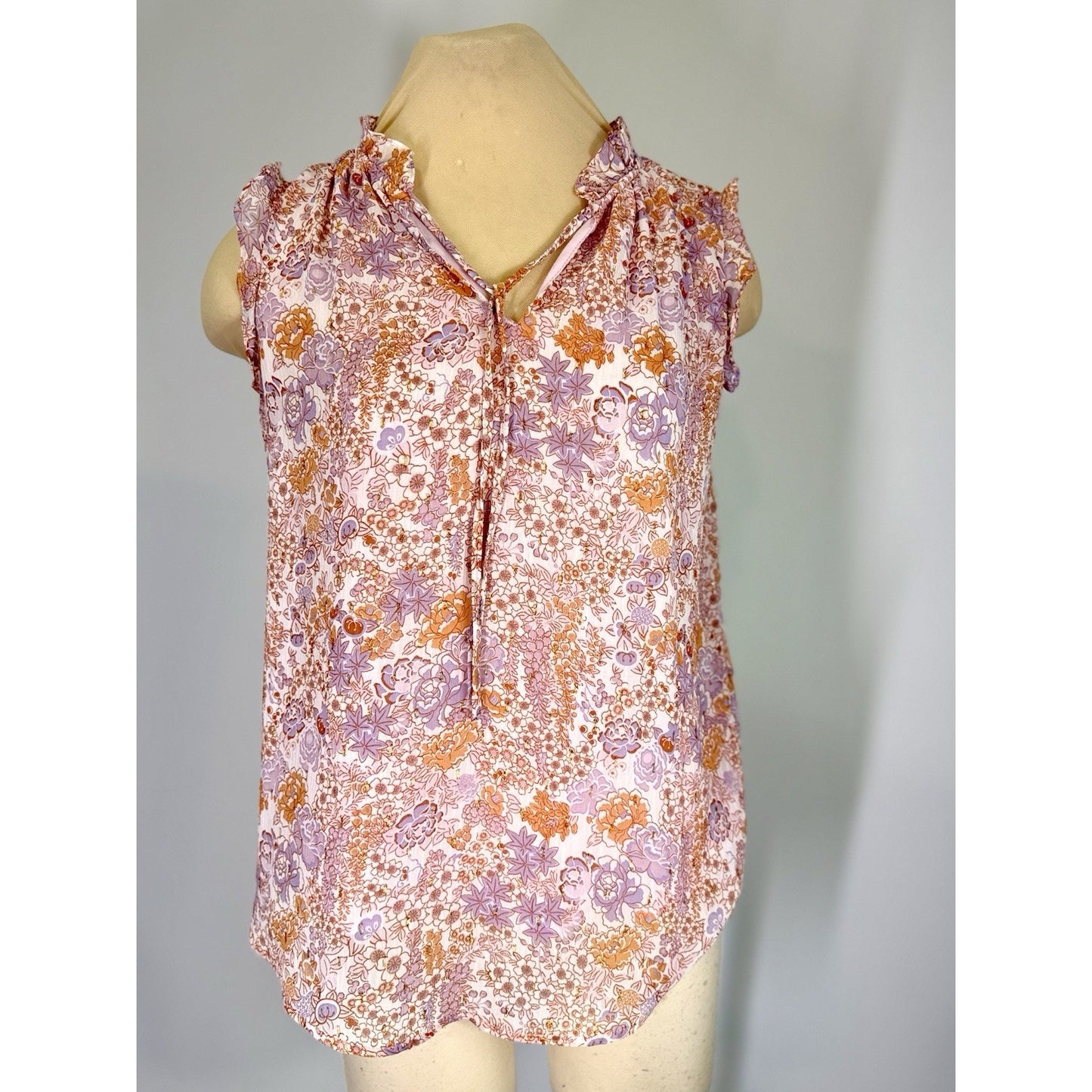 Maison d'Amelie NWT pink & gold Floral Print Blouse with Ruffled Shoulders, M