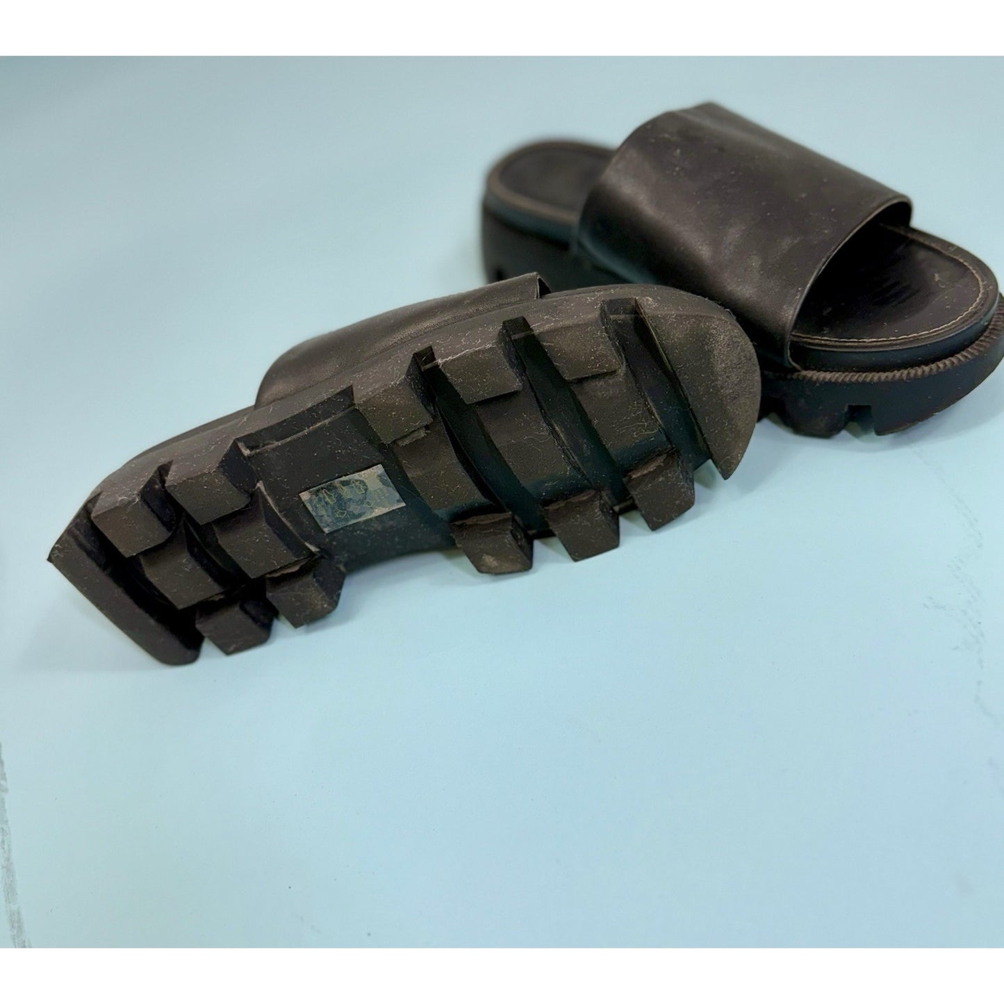 Urban Outfitters Roxy Chunky Sandals Black size 7 New In Box NWT