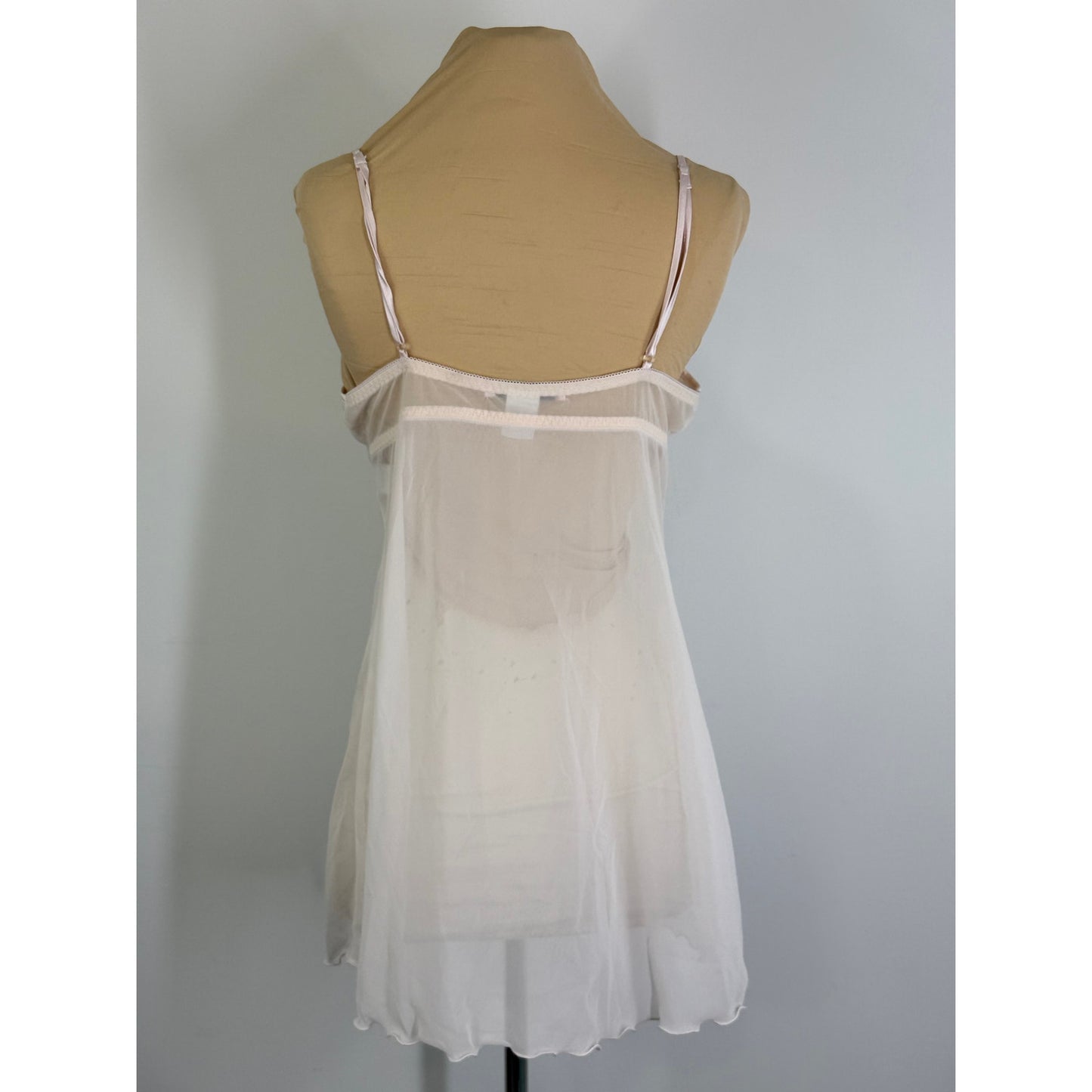 Vintage Linea Donatella  light off white negligee with vintage lace size LARGE WITH BUILT IN BRA