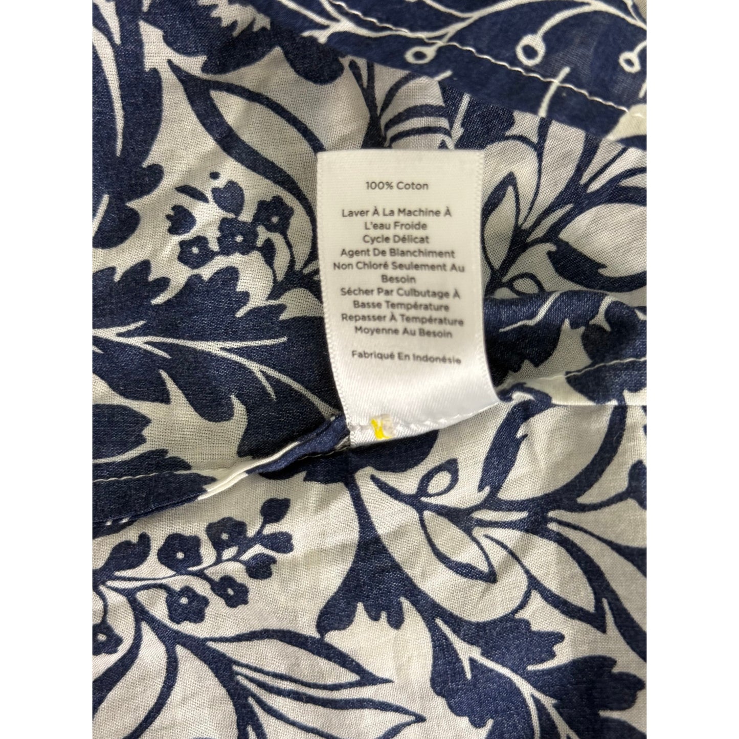 Vintage Talbots women's printed cotton lawn blue damask peasant shirt,  size M