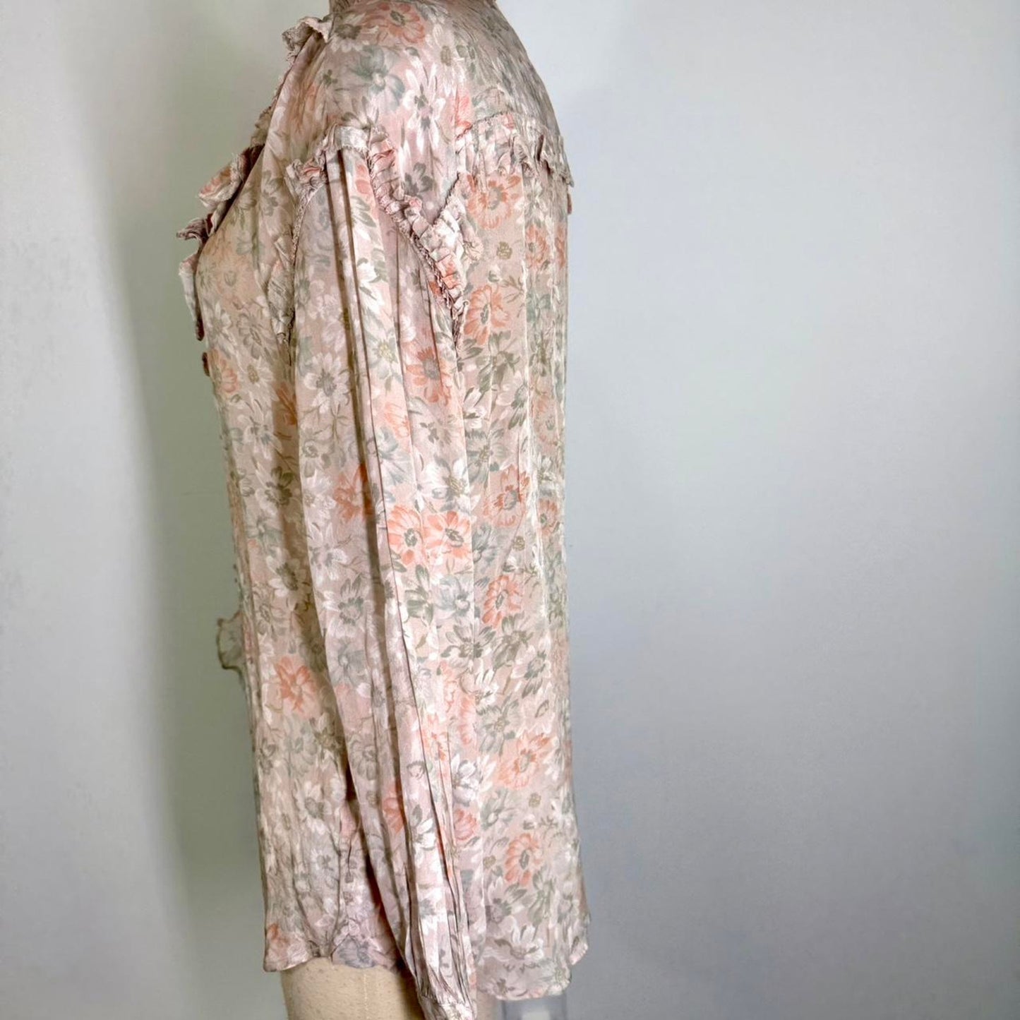 COACH Vintage  neutral pink and white floral silky shirt with ruffle and zip details