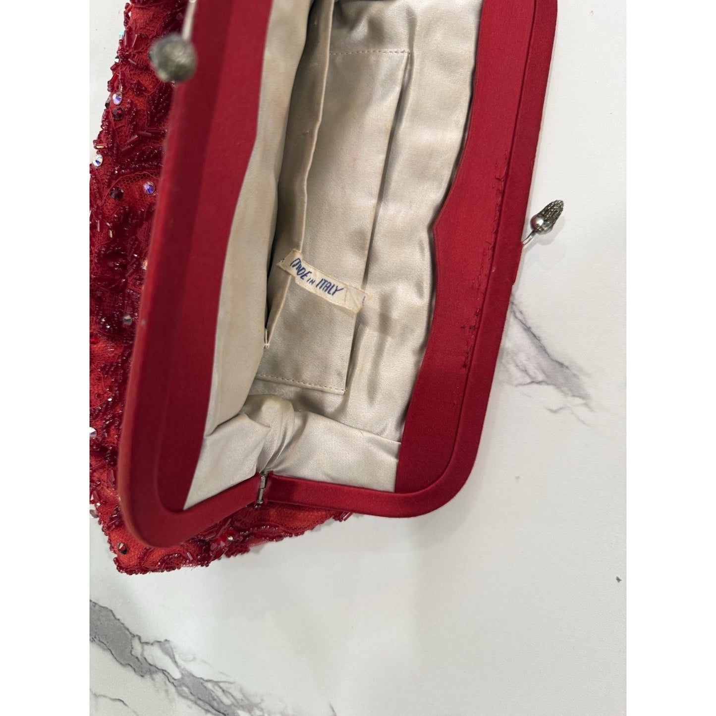 Vintage Red Beaded Evening Purse Filigree rhinestoned Clasp, Austrian crystal