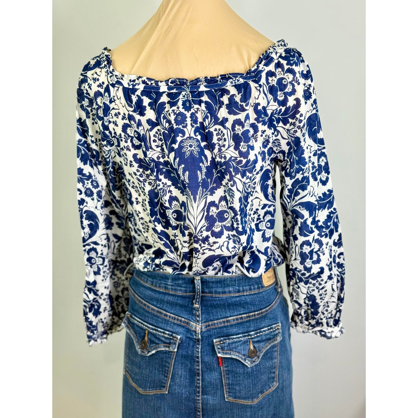 Vintage Talbots women's printed cotton lawn blue damask peasant shirt,  size M