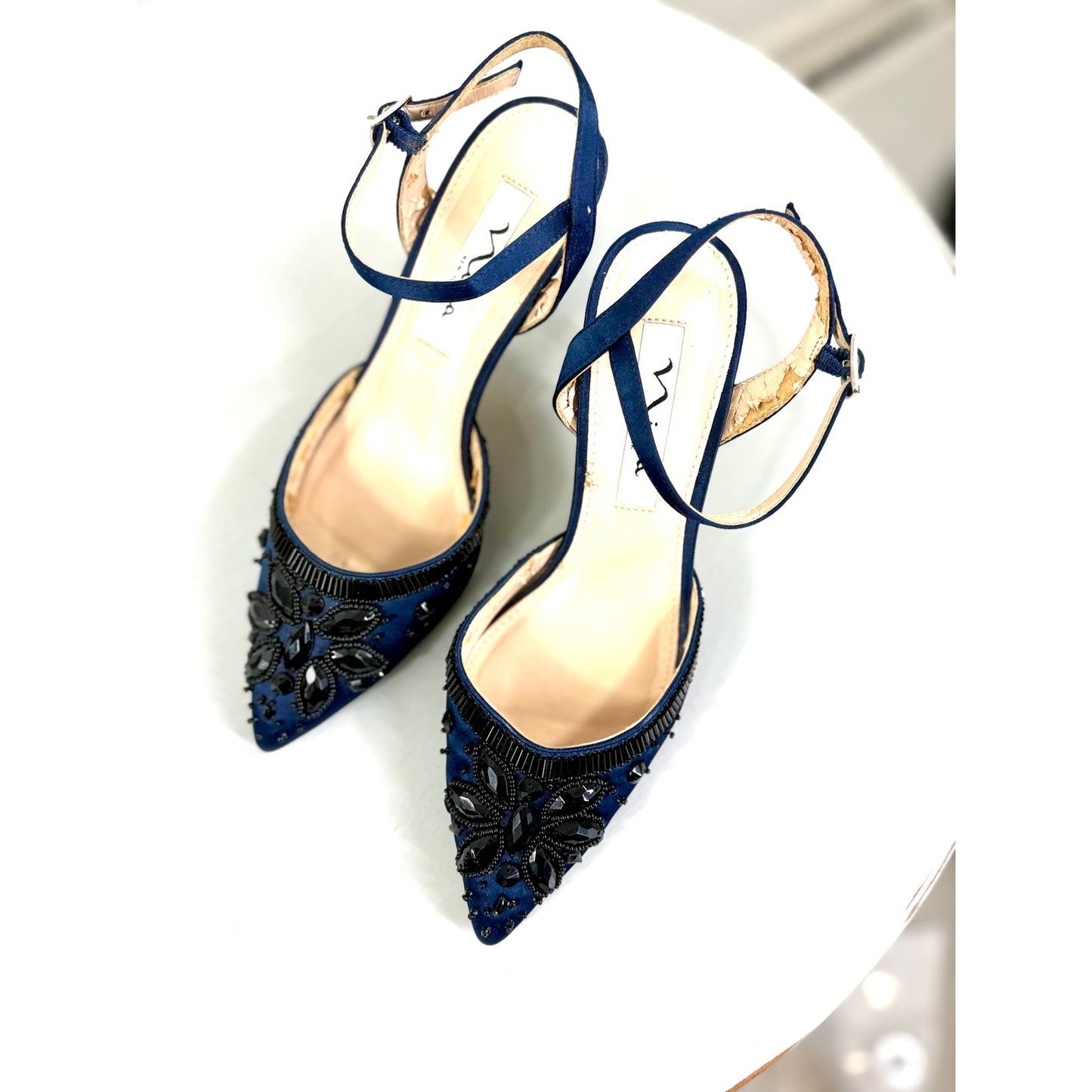 Vintage Navy Nina Heels  with black jewels Size 6M  without Box Excellent condition