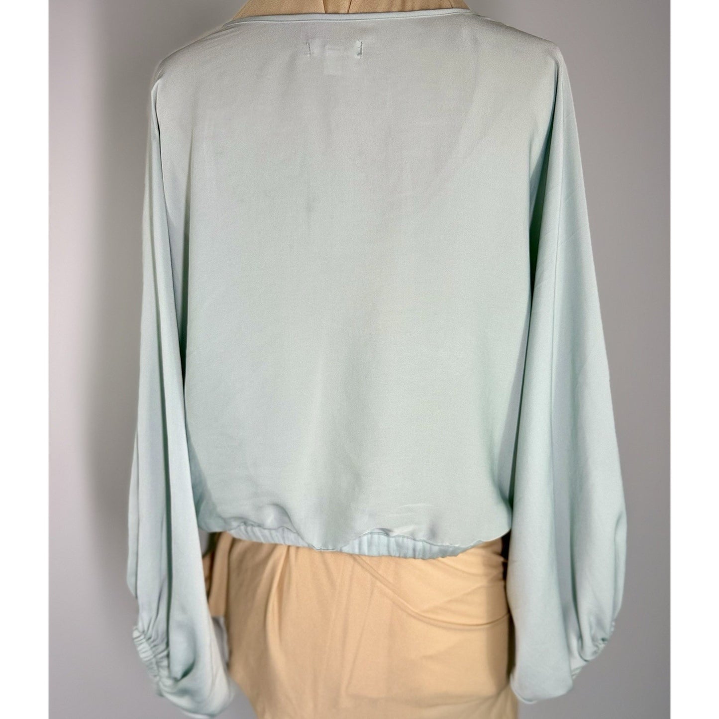 BDG Urban Outfitters Casual Women's Medium Cropped Dolman 3/4 Sleeve Top